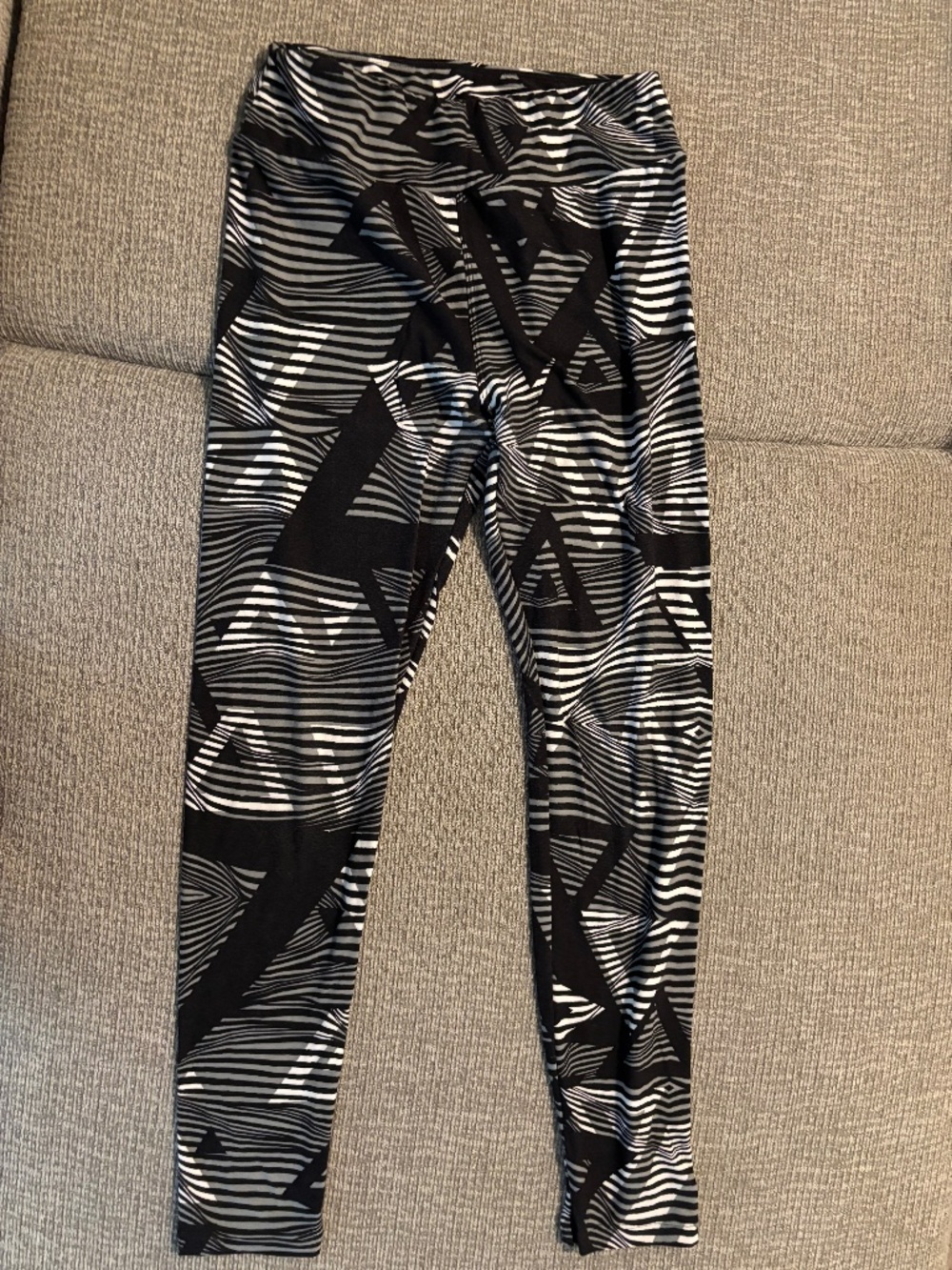 Gray Lularoe leggings